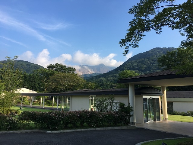 雨の後は空気が澄んでいつも以上に大涌谷もきれいに見えます。