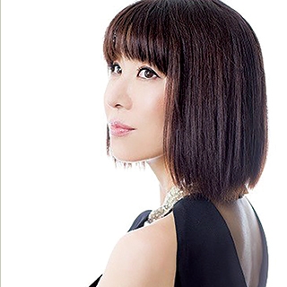 塩田眞理子（ヴォーカル）